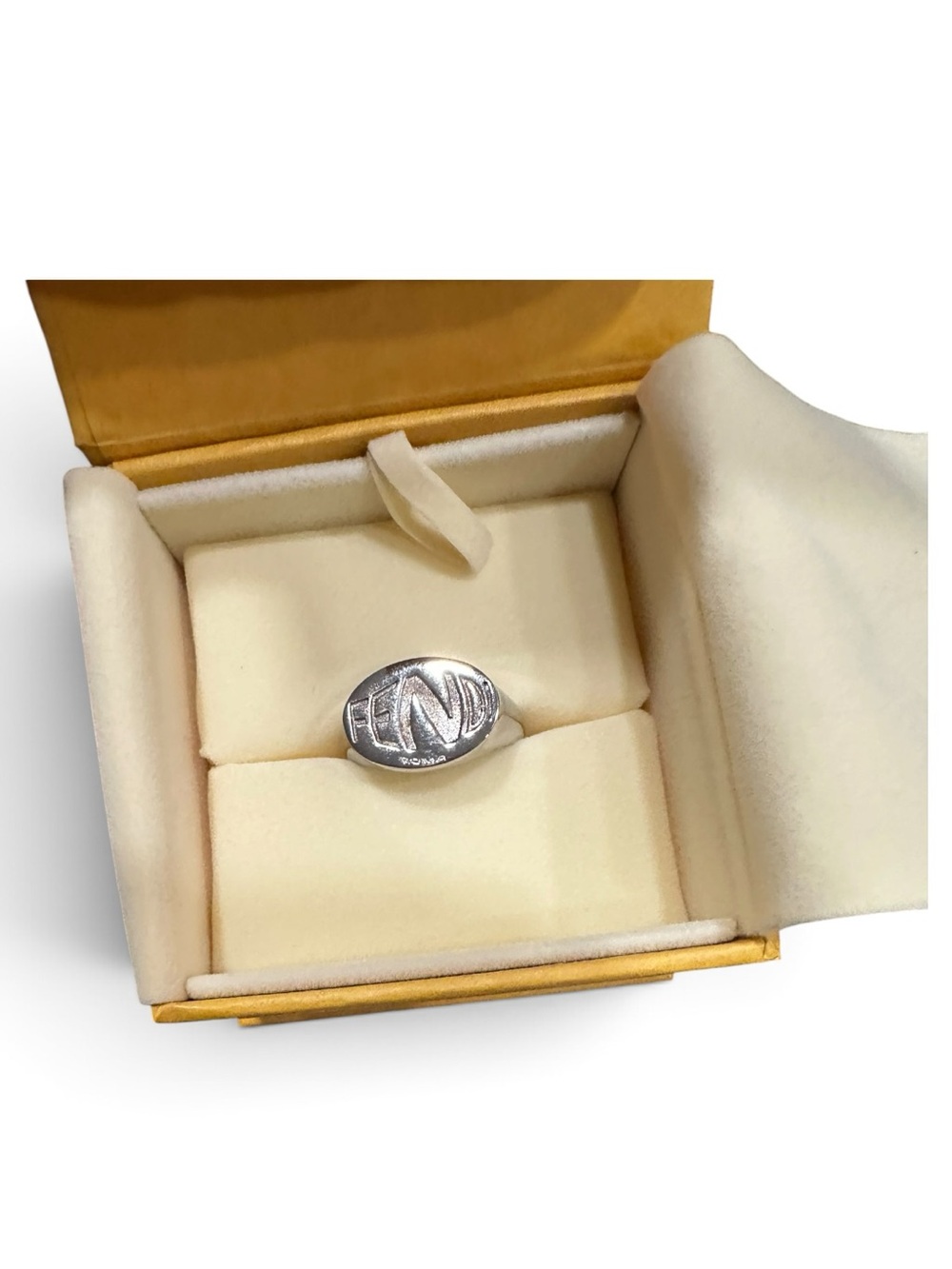 ✨💎NWT💎✨Fendi Silver Engraved Logo Oval Signet Ring